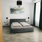 Fridays Апартаменты